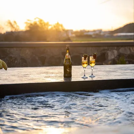 Almira Luxury Suites Perivolos Zewnętrze zdjęcie