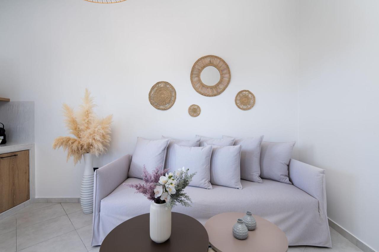 Almira Luxury
