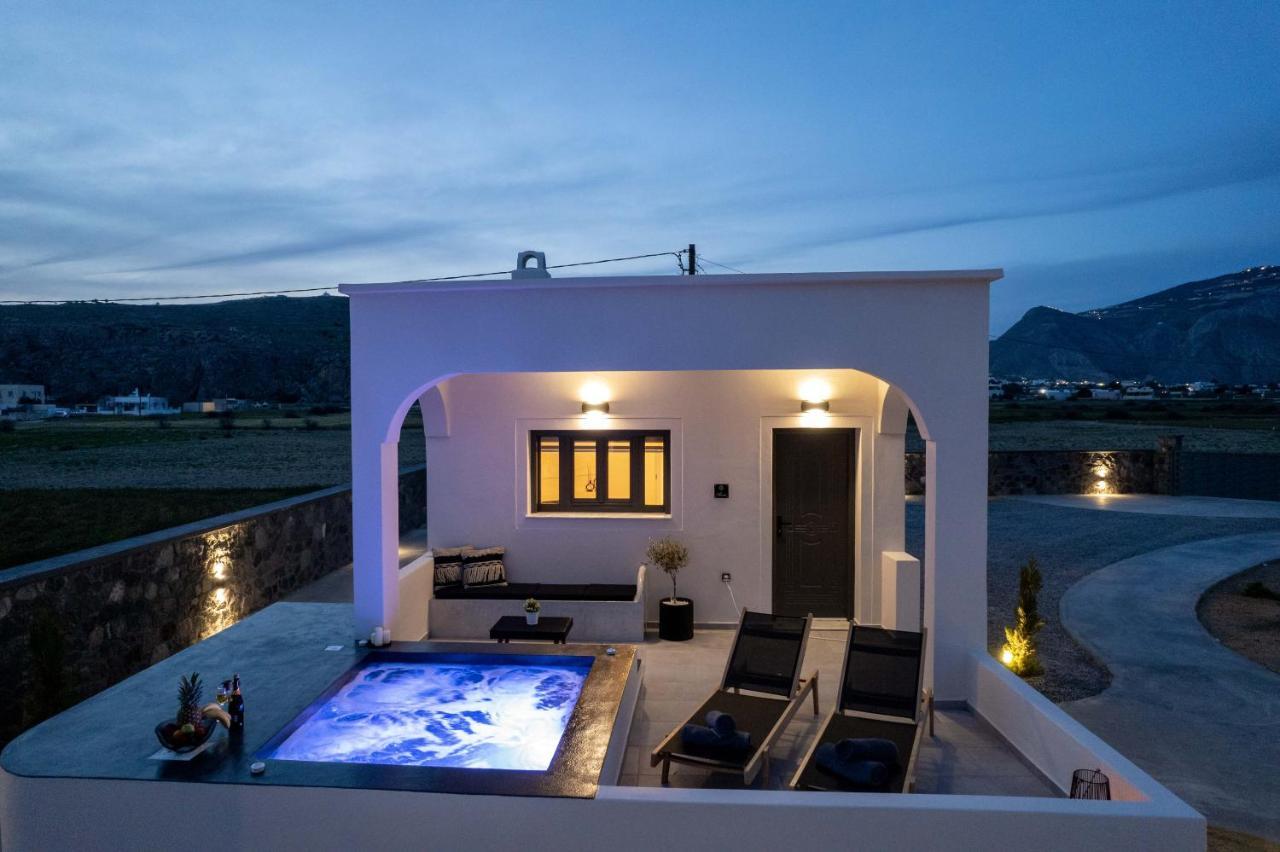 Apartment Almira Luxury Perivolos (Santorini)